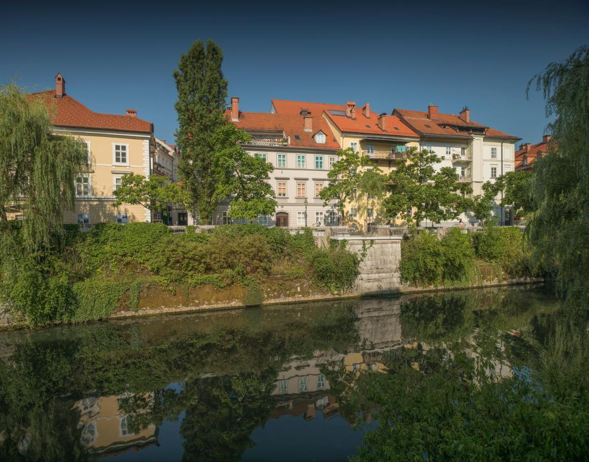 Karinatura Ljubljana Exterior photo